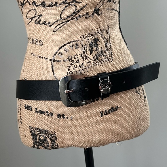 Michael Kors Black Logo Belt - Picture 6 of 9